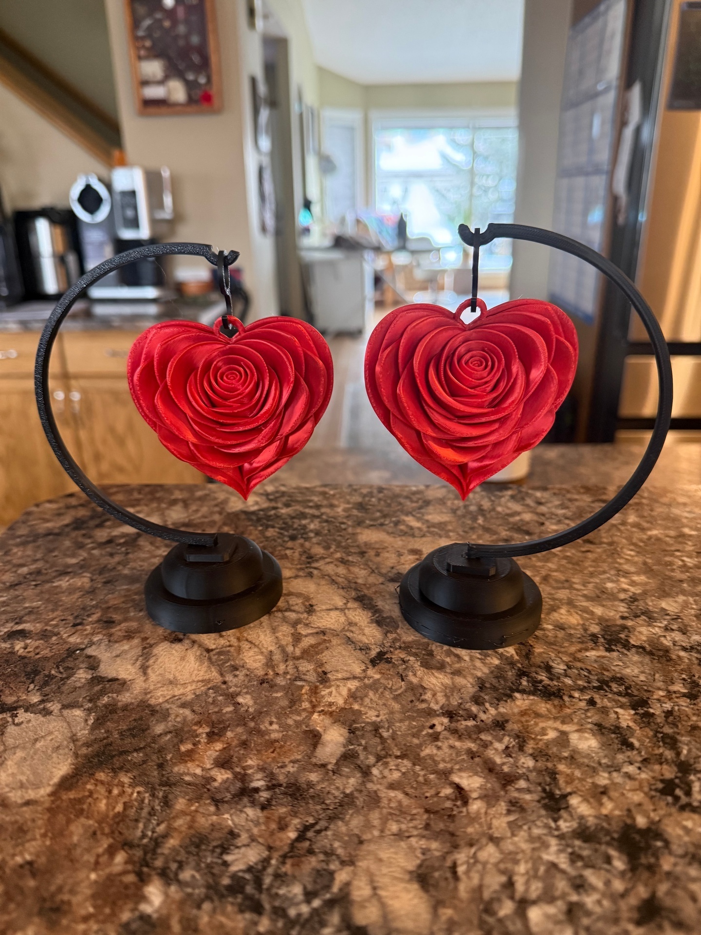 Ruža U Obliku Srca Sa Postoljem - Dekoracija, slika 3