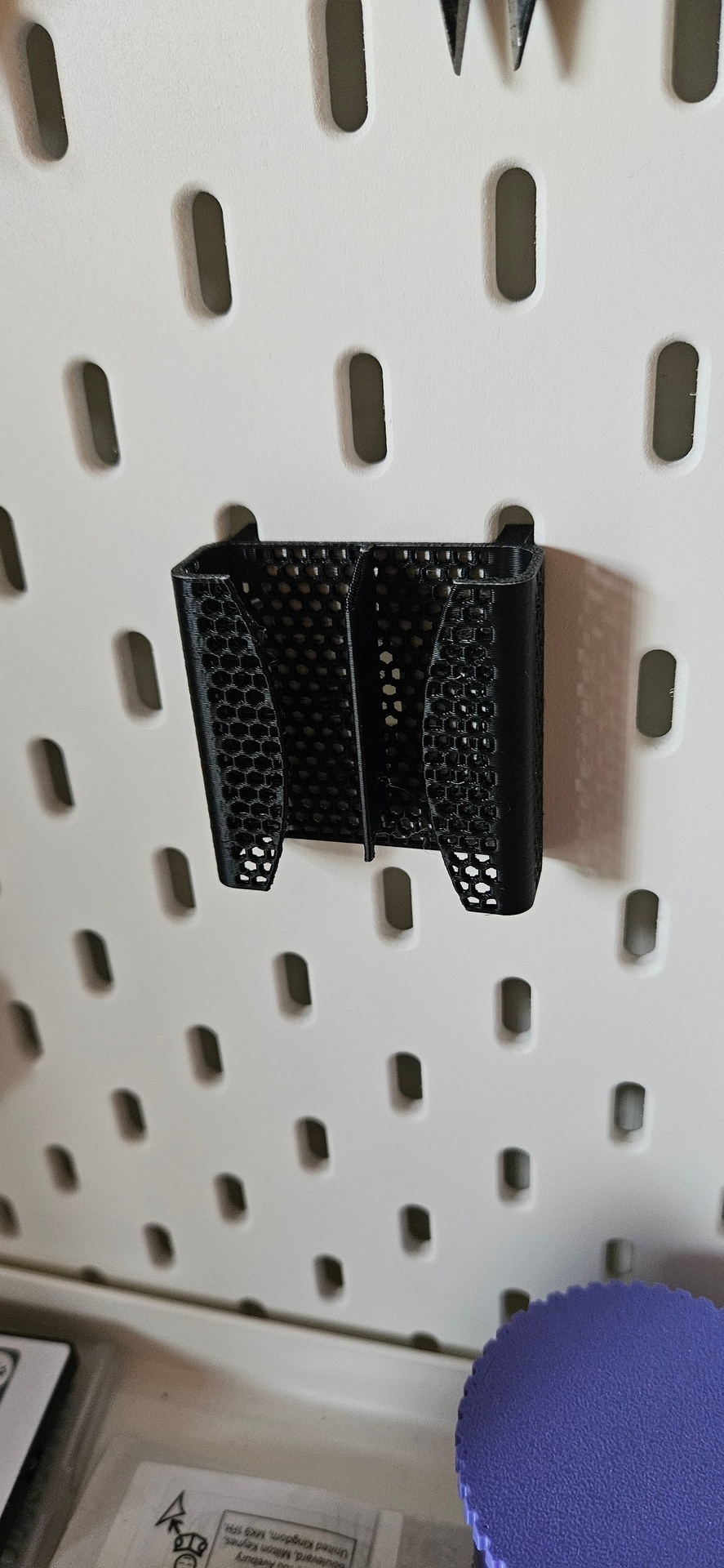 IKEA SKADIS Držač USB Kablova Vero - Organizacija kablova, slika 2