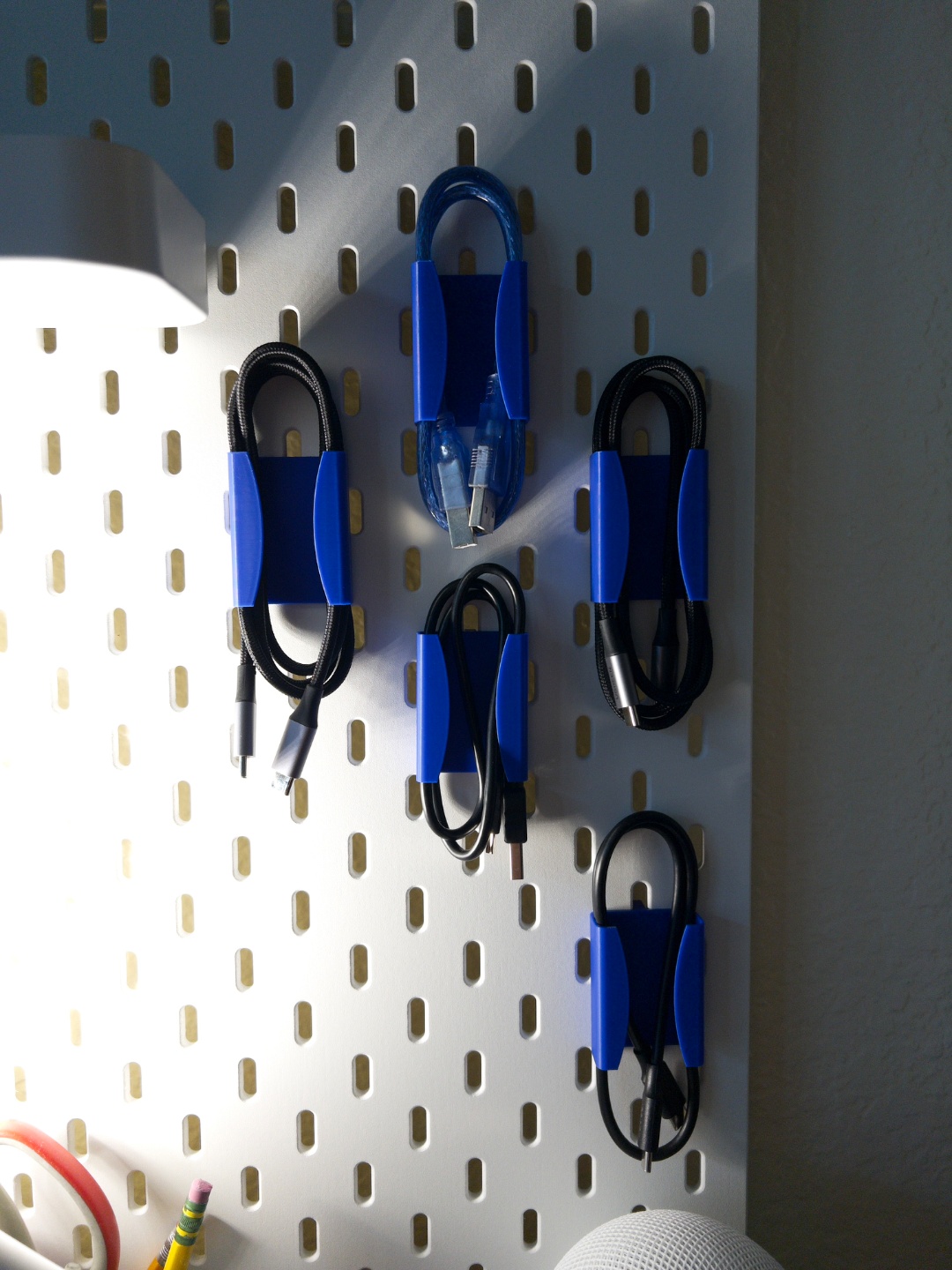 IKEA SKADIS Držač USB Kablova Nilo - Organizacija kablova, slika 4