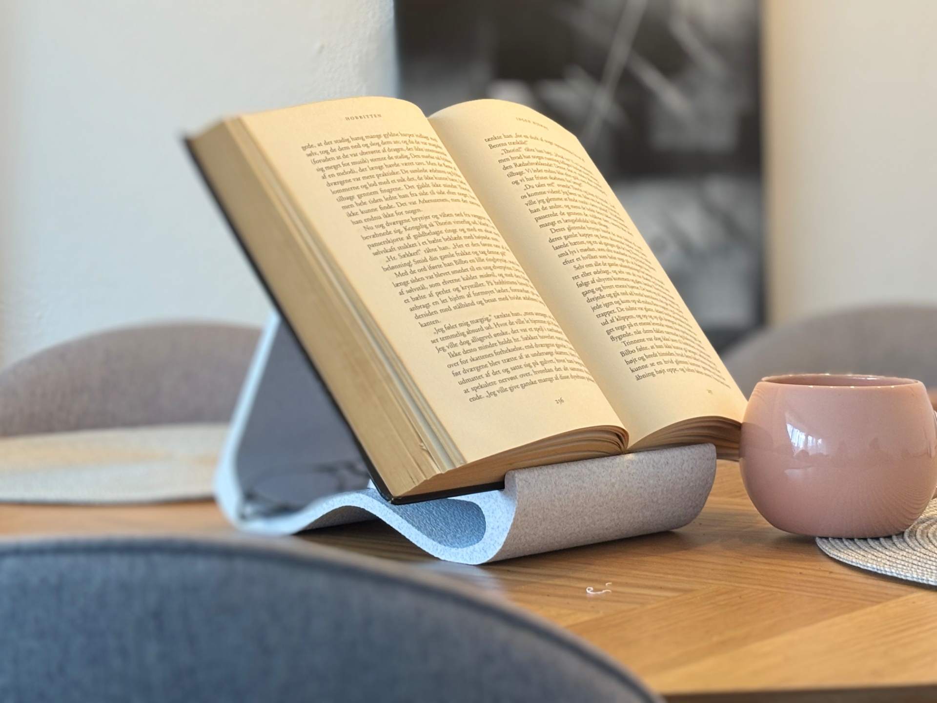 Talasasti Stalak za Knjigu - Obeleživači i dodaci za knjige, slika 3