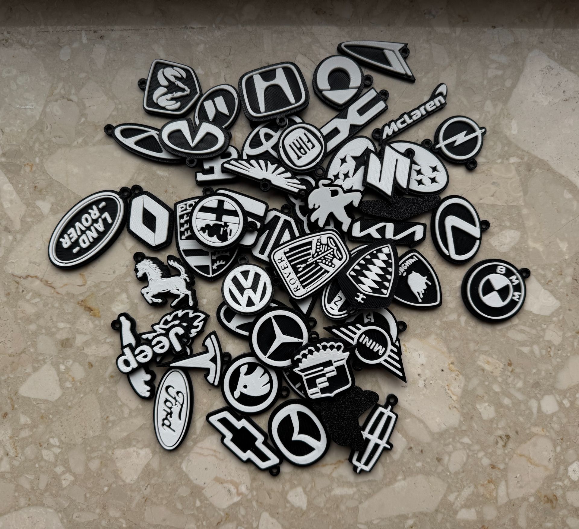 Privesci Sa Logoom Automobila Za Fanove i Kolekcionare - Privesci za ključeve, slika 2