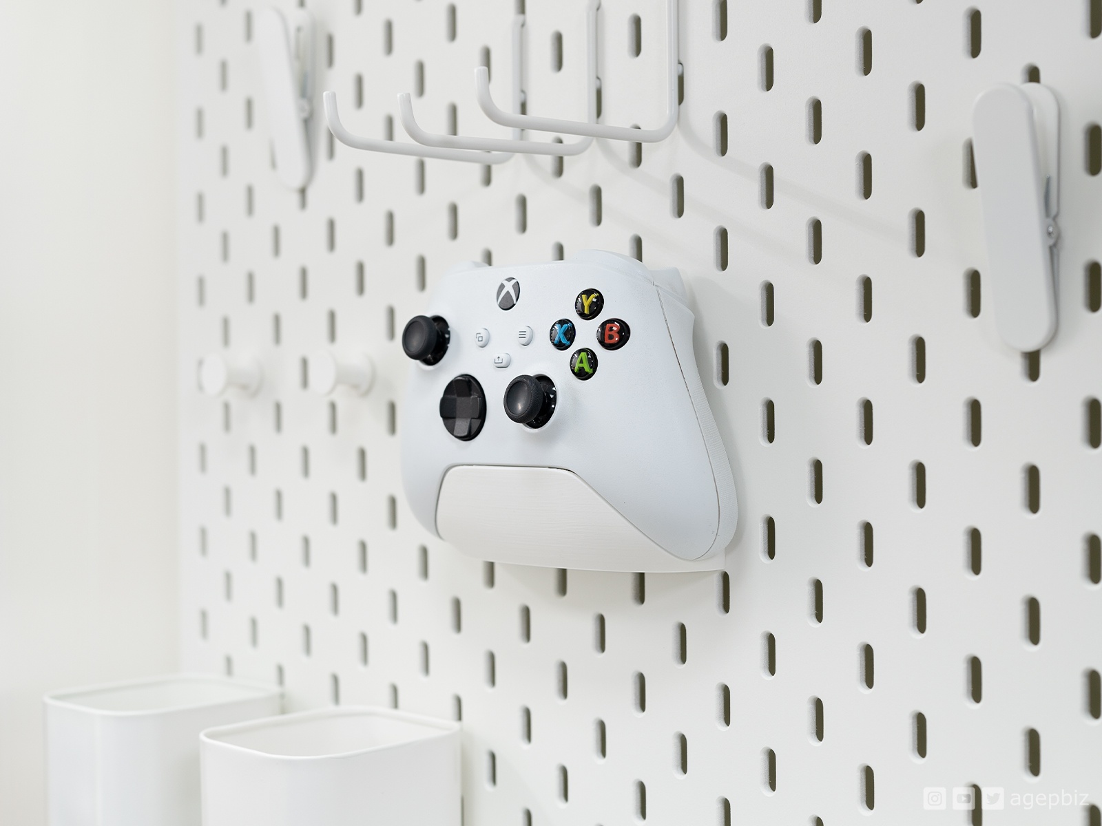 IKEA SKADIS Držač Xbox One Kontrolera Luno - Xbox oprema, slika 2
