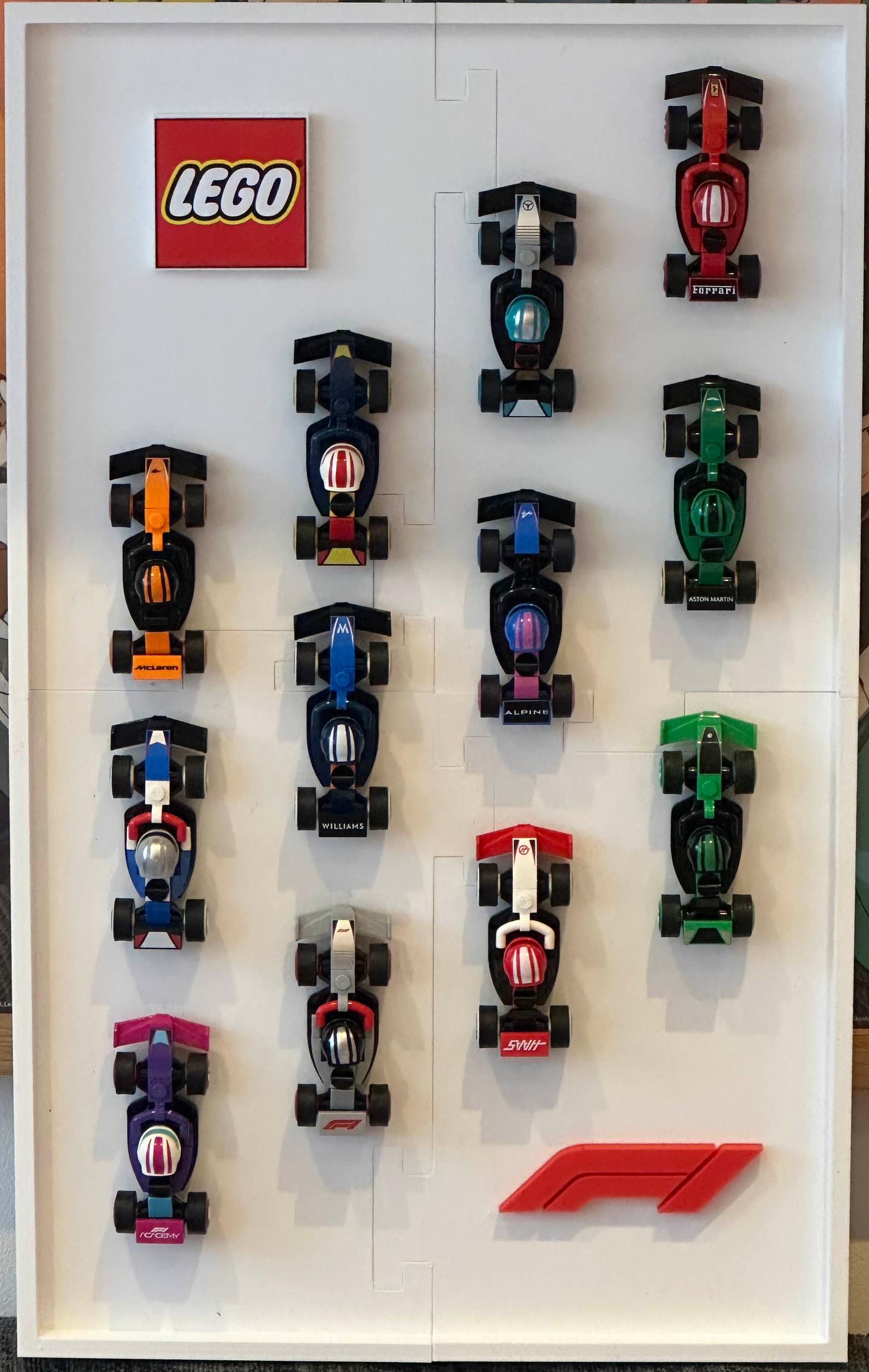 F1 Ram za Kolekcionarske Mini Automobile - Formula 1, slika 2
